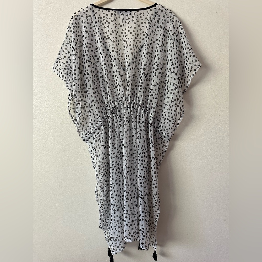 Karl Lagerfeld swimsuit coverup OS. “Scattered Squares” Side-side 31.5” B2H 35” - Picture 2 of 5
